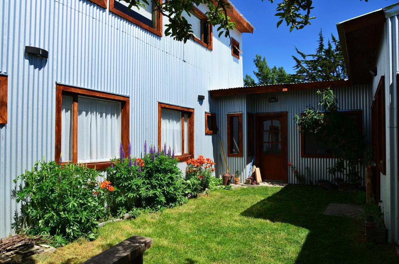 El Patagonico Hostel Puerto Natales Extérieur photo